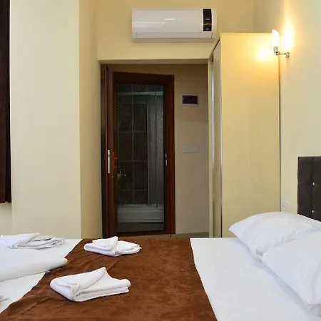 Addressuiteshotel 2*